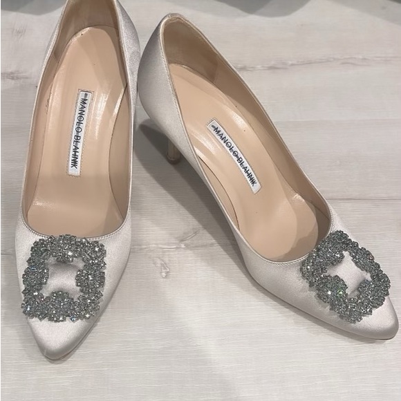 Authentic Manolo Blahnik - Picture 2 of 5
